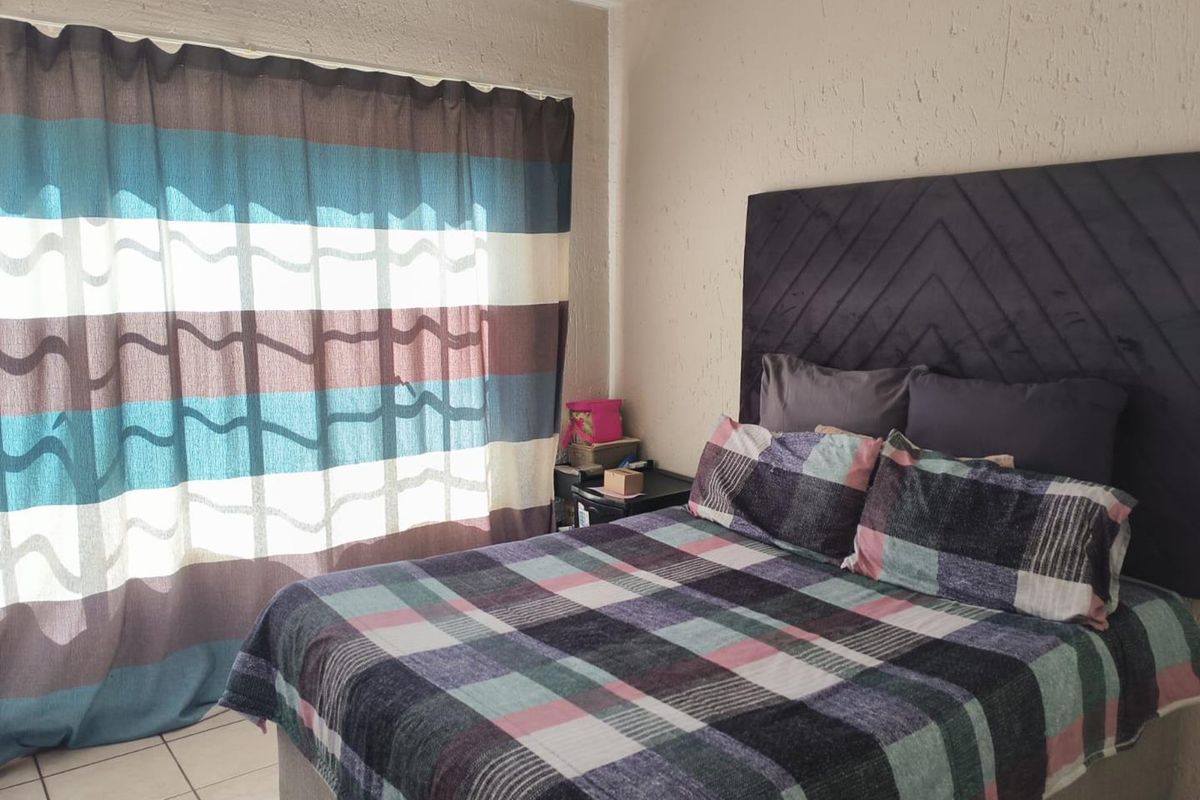 2 bedroom ground floor unit, walking distance from Eastrand Mall - Photo 5