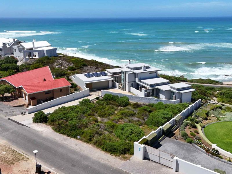 VACANT LAND - Minutes from the sea - Photo 5