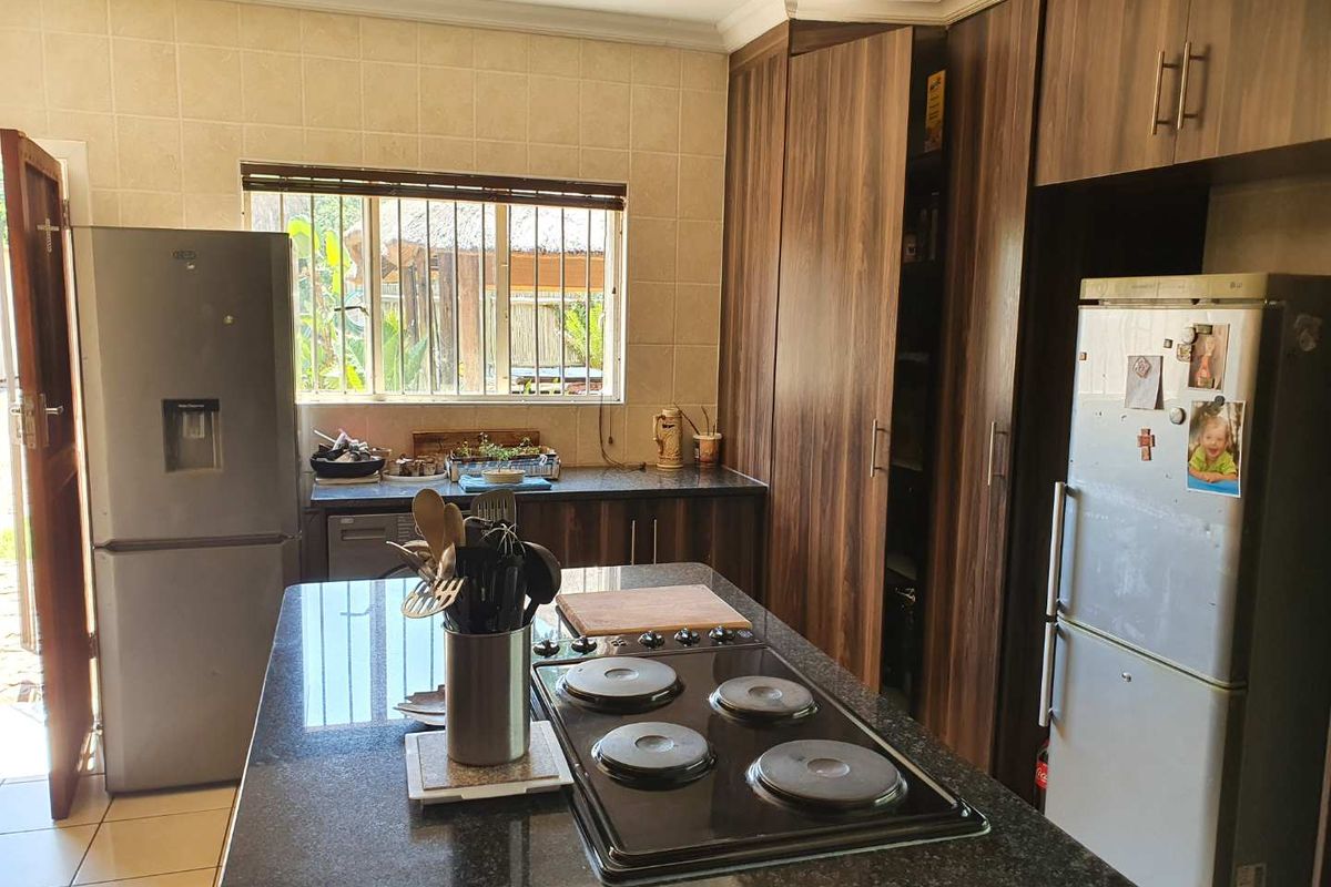 Neat Family home. - Photo 3