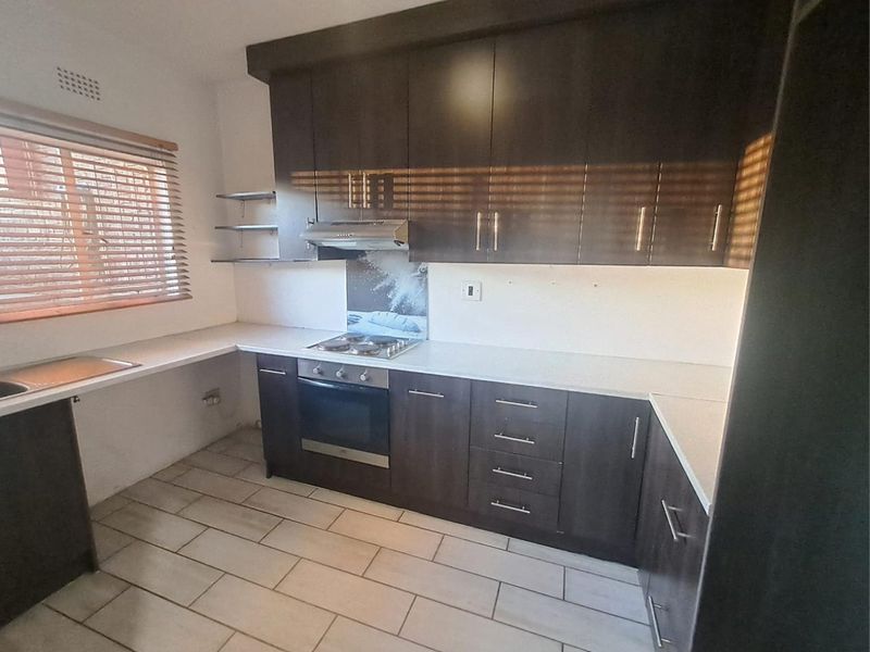 2 Bedroom Townhouse for sale in Albemarle - Photo 2