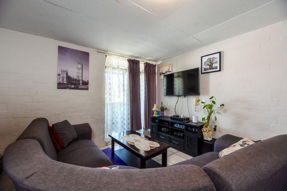 Convenience & Comfort: Perfect Flat for Young Professionals! - Photo 2