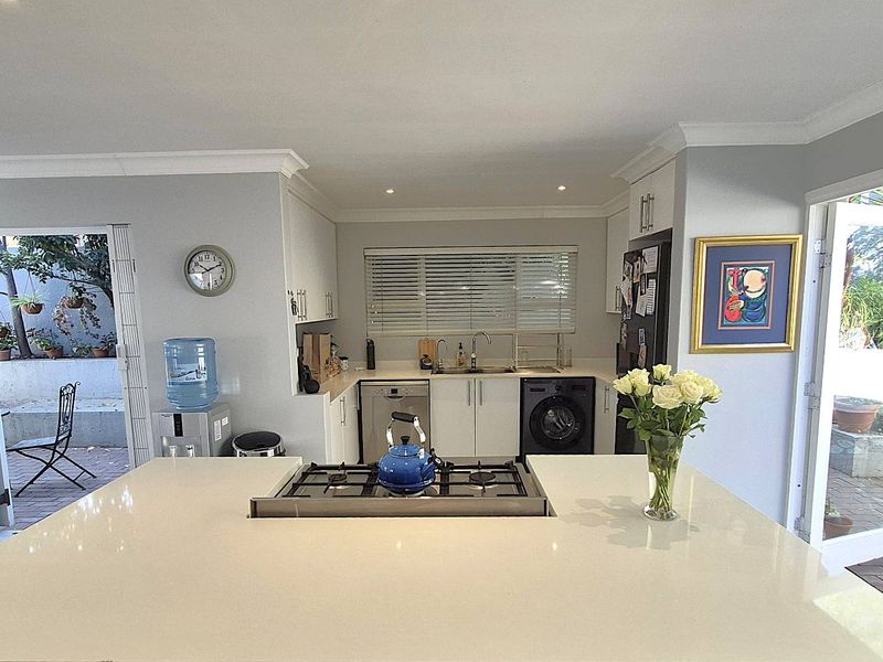 Waterford Estate Living at Its Finest - Investment Opportunity 27k Lease in Place until March 2027** - Photo 8