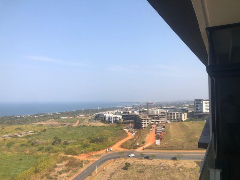 Luxury Living - Photo 10