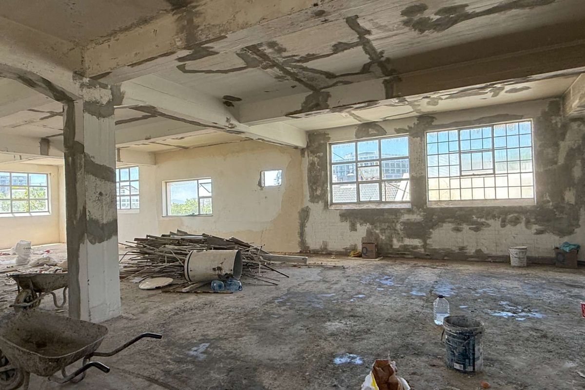 500m2 of first floor space ideal for cross fit gym - Photo 4