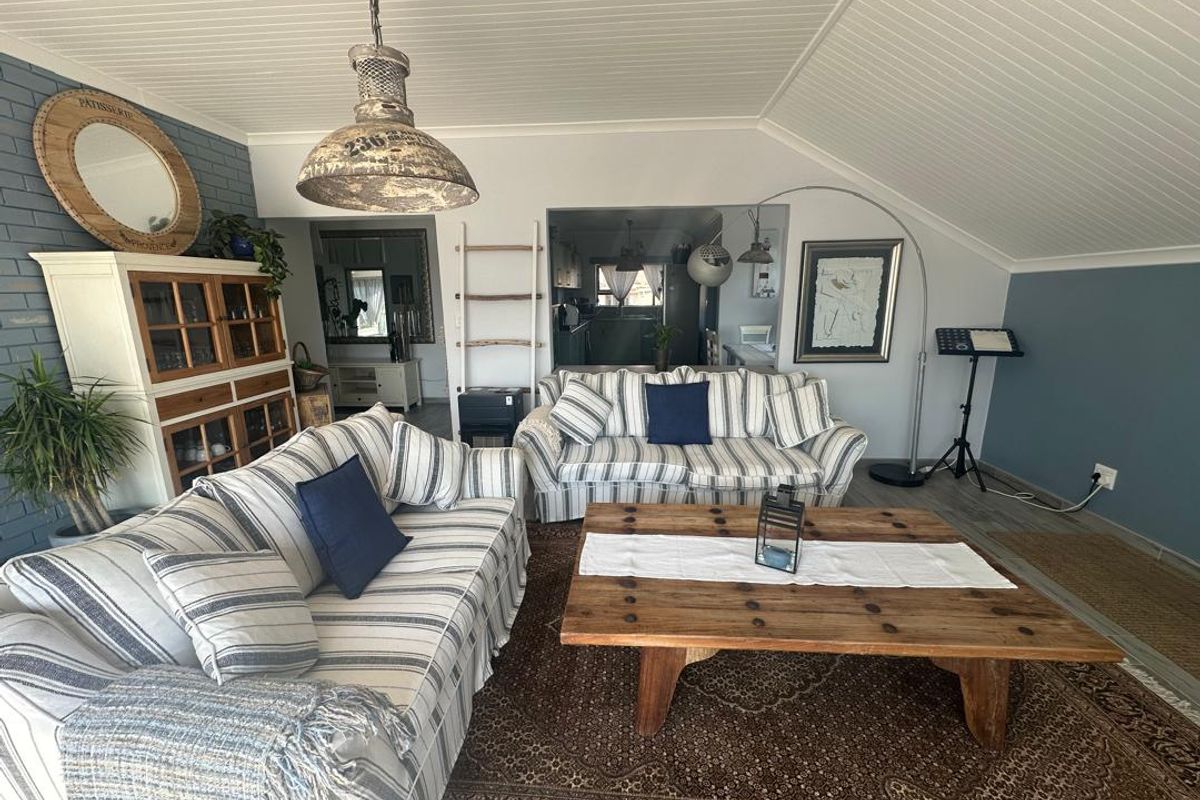 Beautiful House For Sale - Swakopmund - Photo 4