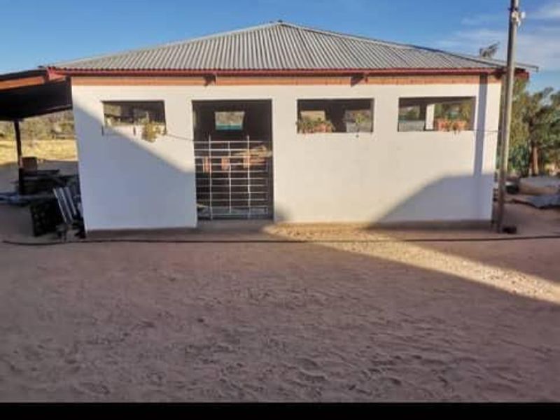 Usakos Dwelling - Photo 5