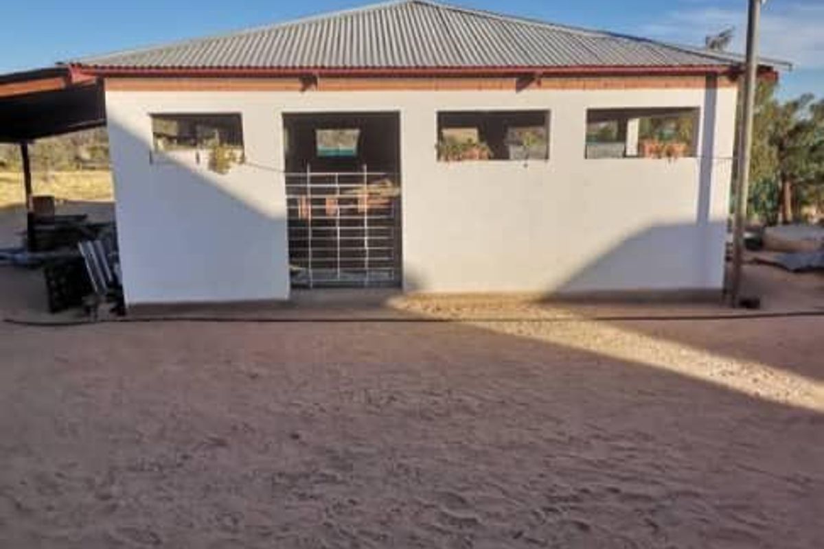 Usakos Dwelling - Photo 5