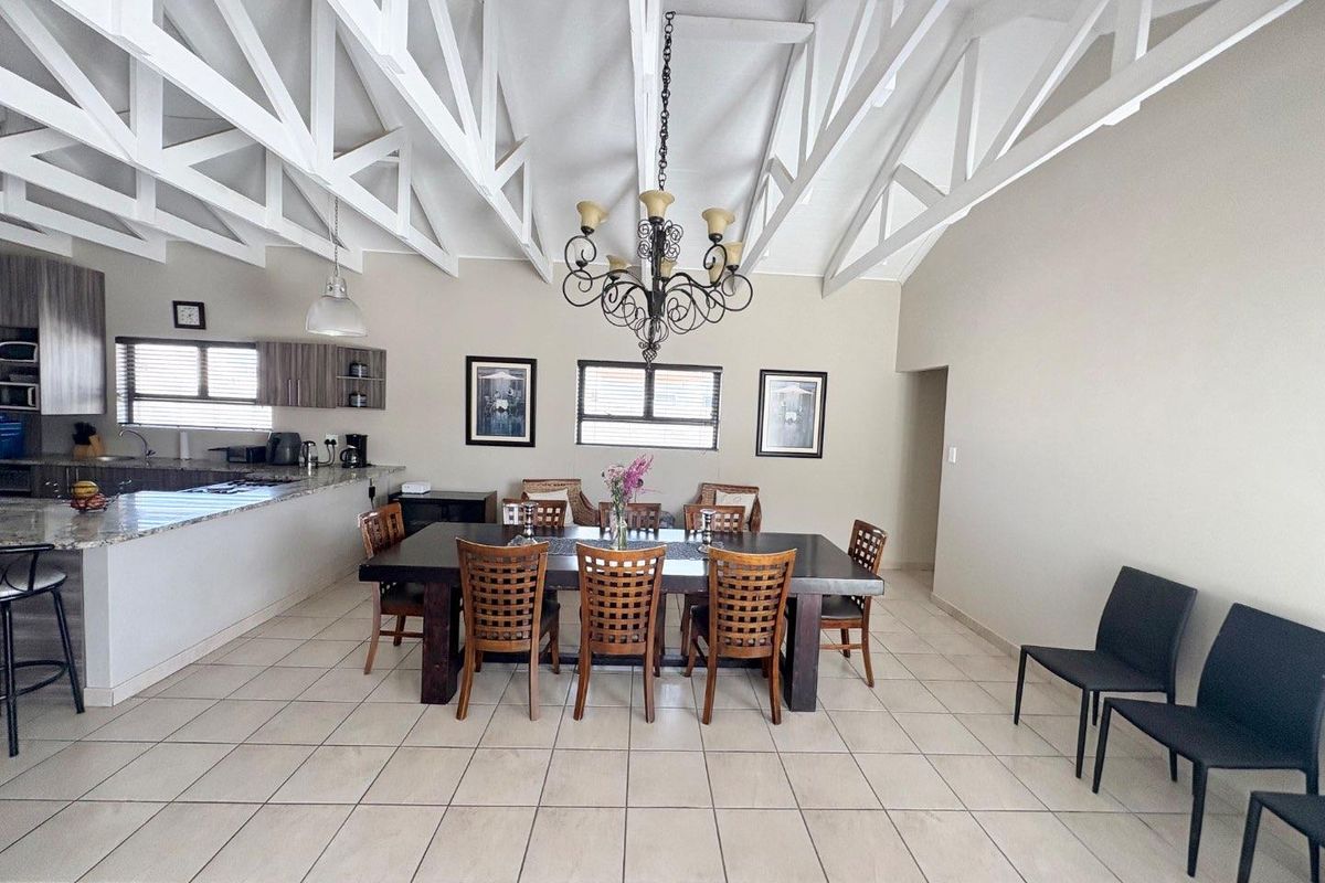 Furnished 4 Bedrooms House To Rent in Meersig - Photo 2