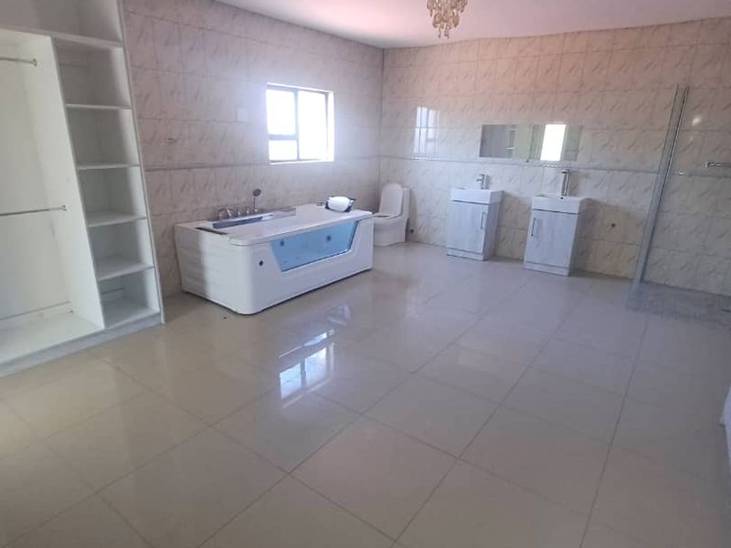 Eros Park - House for sale - Photo 4