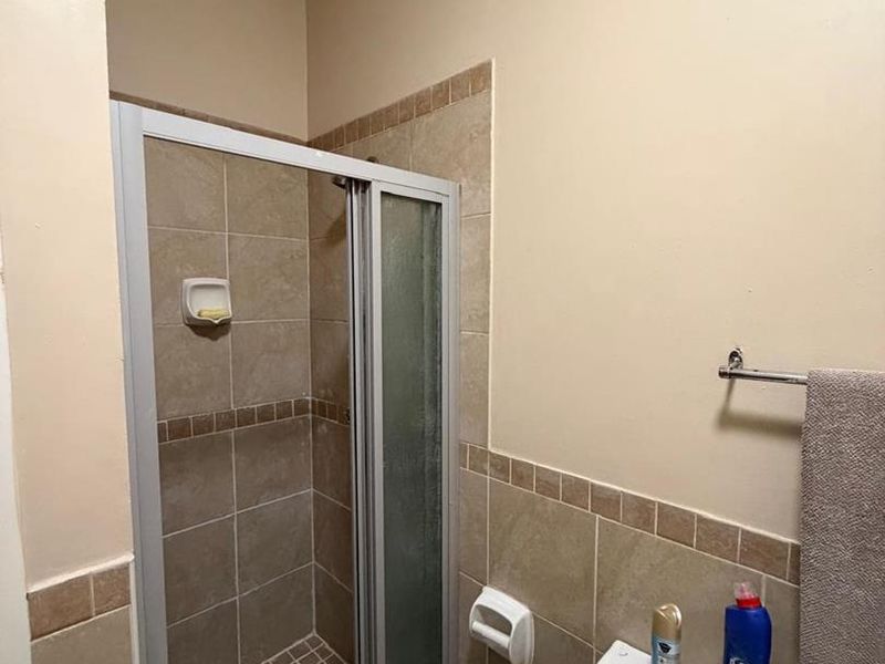 Two Bedroom ground unit in Mooikloof Ridge for Sale - Photo 8