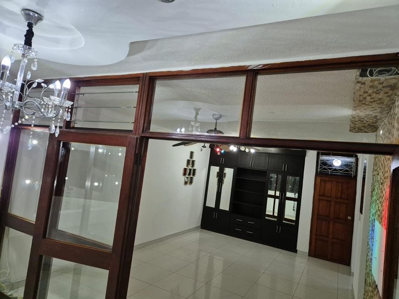 2 Bedroom modern Unit for Rent - Photo 2