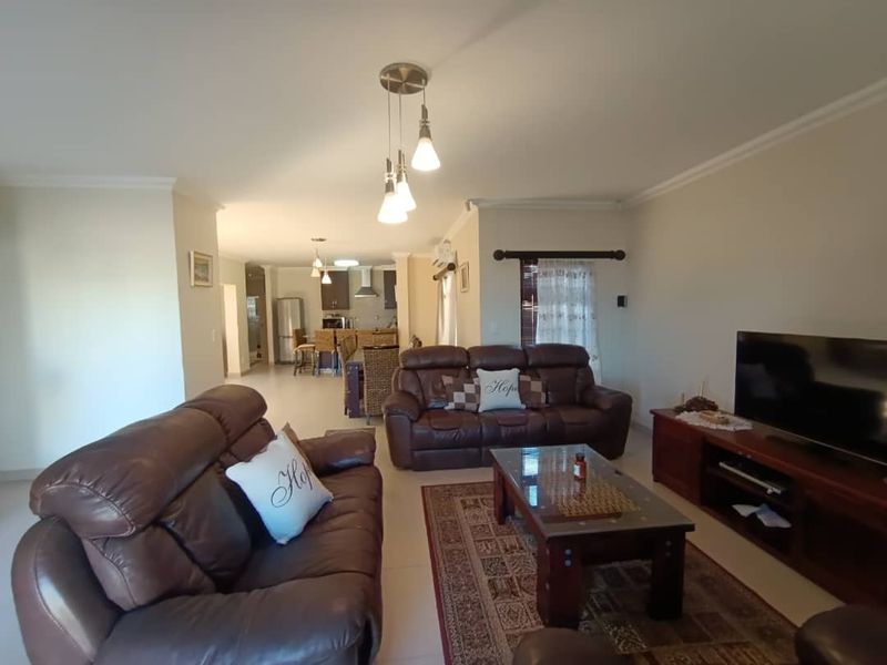 Townhouse with Sea View - Photo 8