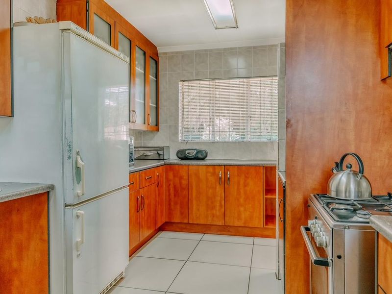 Investment, 3 Bedroom, 2 Bath - Photo 10