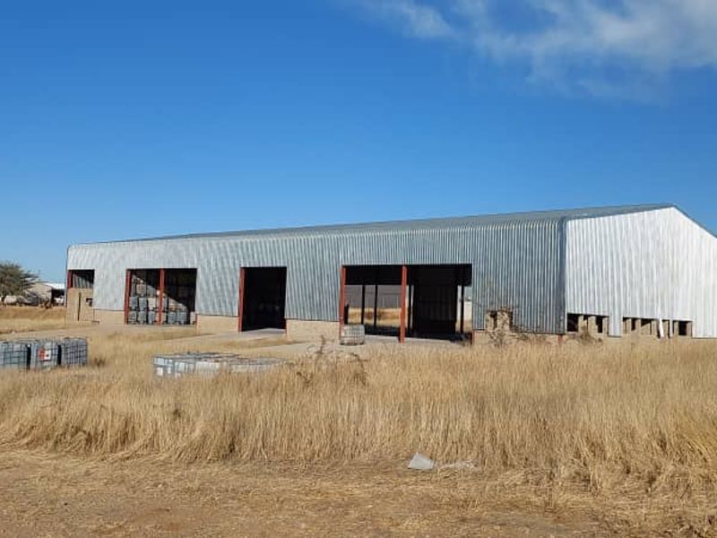 Versatile Property: Industrial, Residential & Office Spaces! - Photo 8