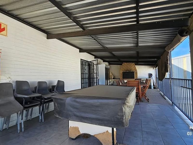 FOR SALE - WAREHOUSE - LAFRENZ INDUSTRIAL AREA - Photo 8