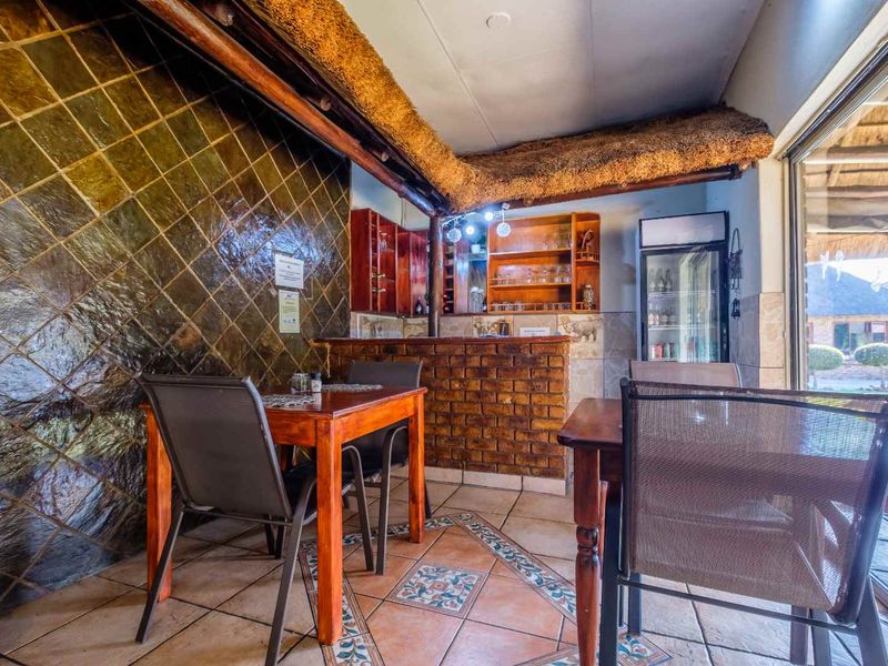 A GUESTHOUSE NEAR THE AIRPORT - Photo 5