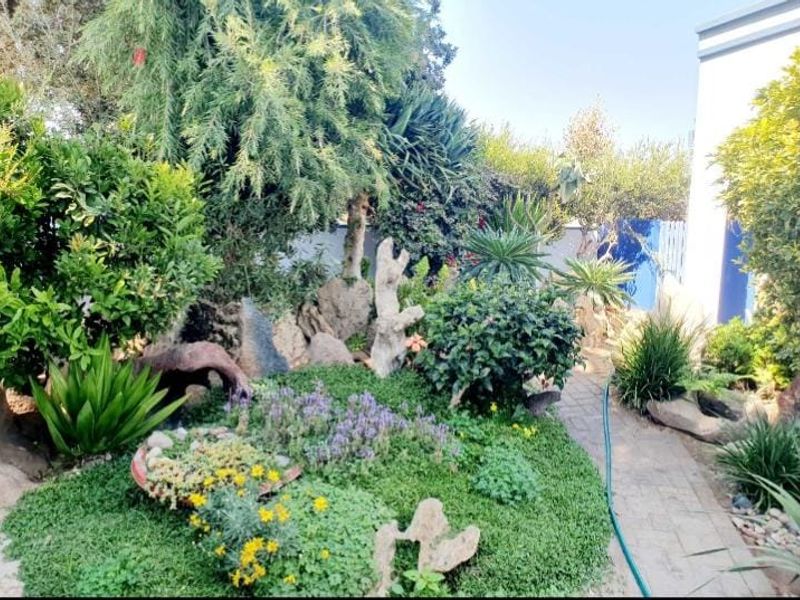 Effortlessly Luxurious, Infinitely Stylish, Outstandingly Spaciousness - Photo 2