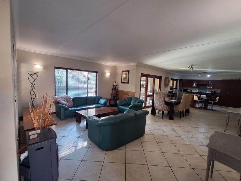 YOUR GLENVISTA HAVEN FOR THE WHOLE FAMILY - PETS INCLUDED - Photo 3