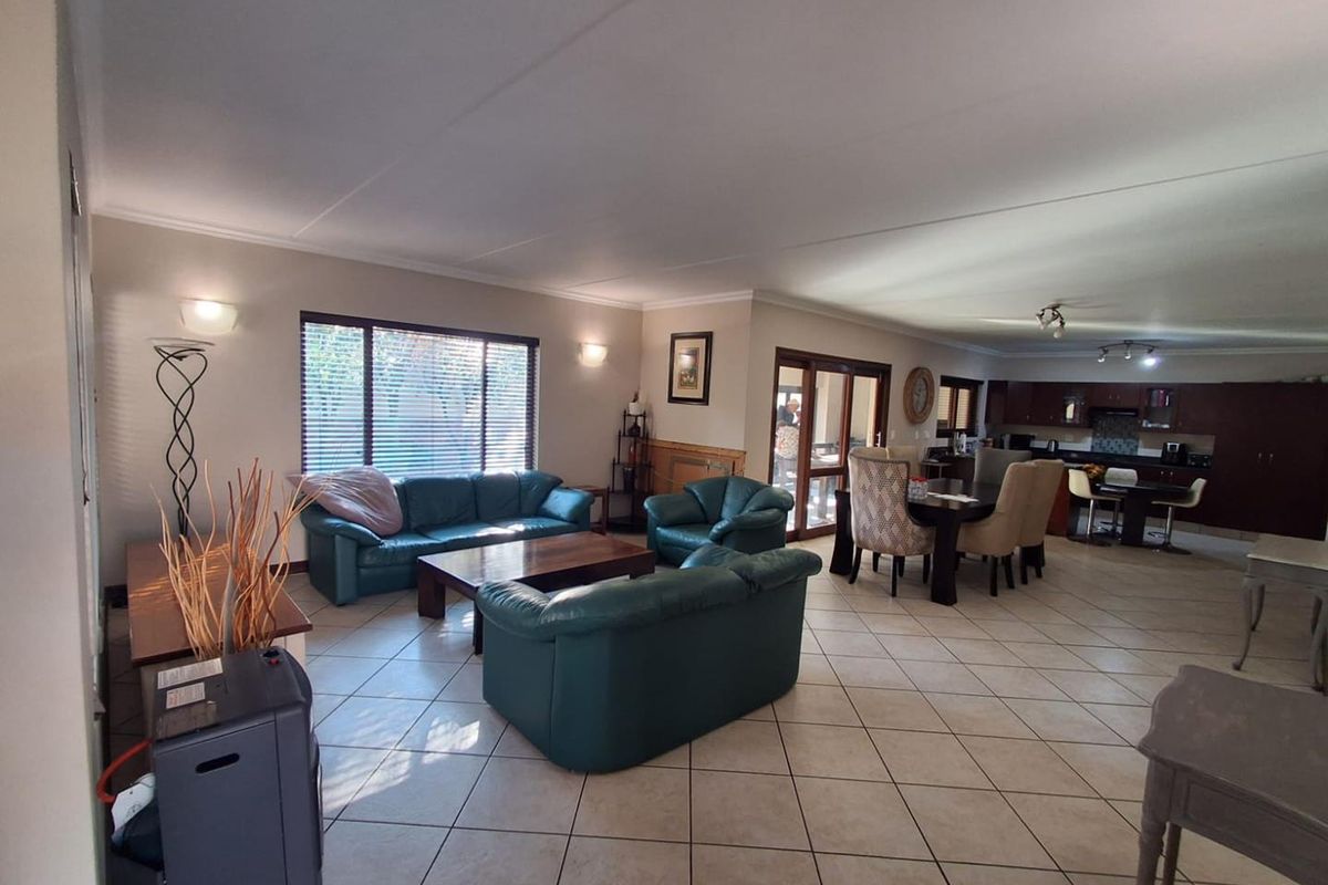YOUR GLENVISTA HAVEN FOR THE WHOLE FAMILY - PETS INCLUDED - Photo 3