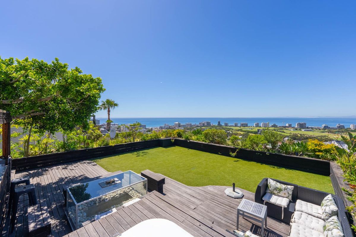 Sky Roof - Breathtaking Views ! - Photo 3