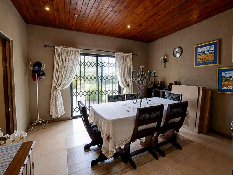 3 Bedroom House for Sale in Rothdene - Photo 8