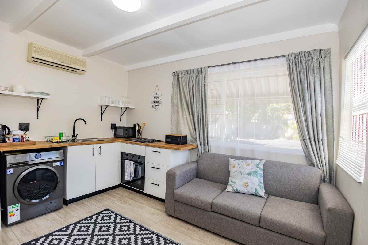 La Bella Vida Self Catering Apartments - Photo 2