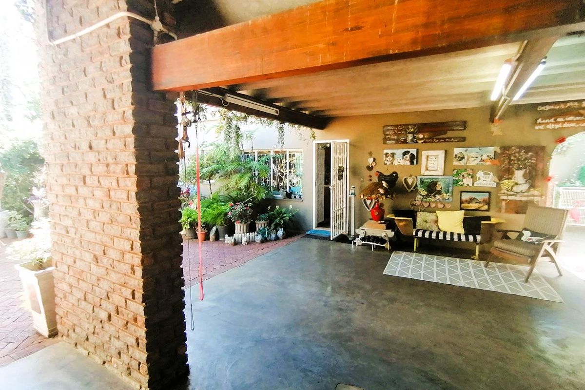 Spacious 5 Bedroom Family Estate - Photo 3