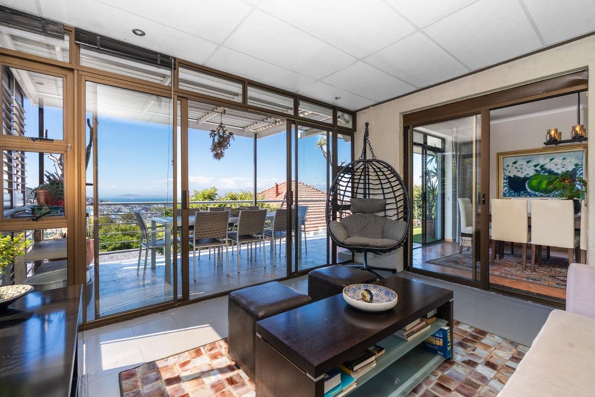 Large Family Home in Leafy Oranjezicht - Photo 3