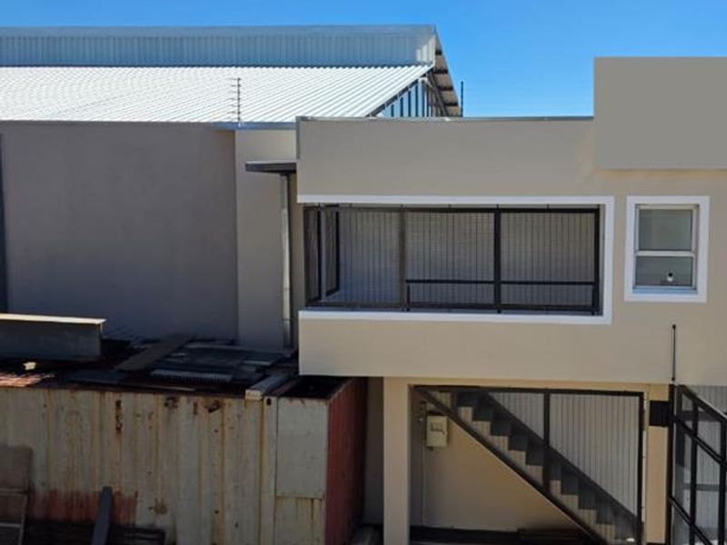 Warehouse for Lease in Southern Industrial Area - Photo 4