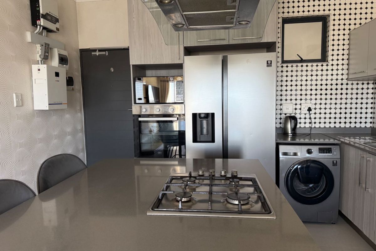 Furnished 2bed ,2bath for rent - Photo 2