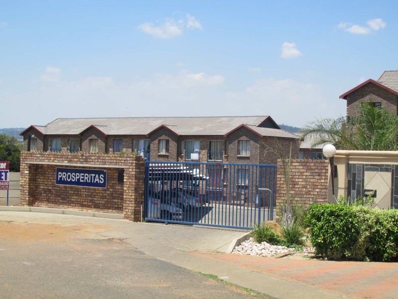 A 2 BEDROOM FLAT TO RENT IN PHILIP NEL PARK - Photo 1
