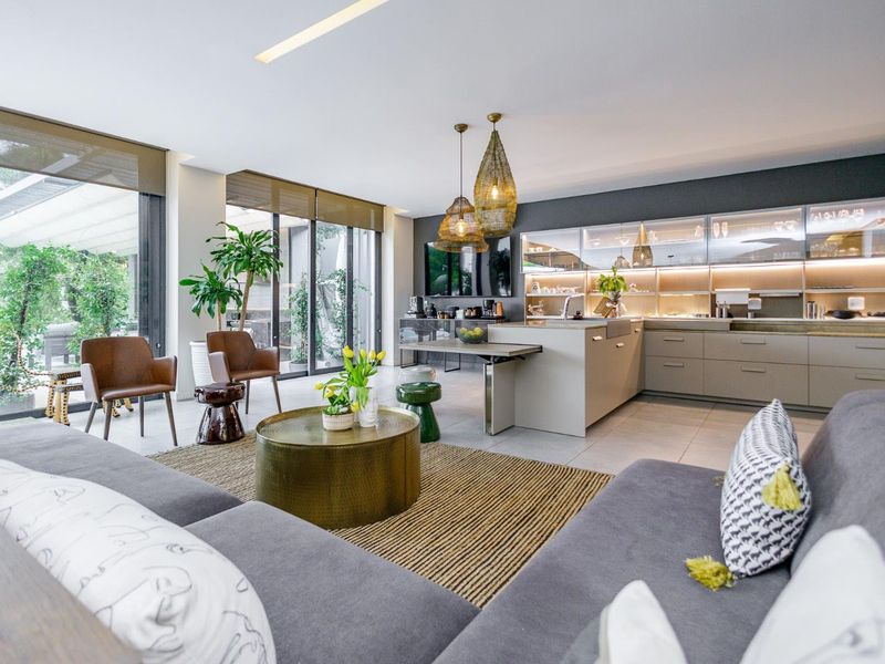 A Masterpiece of Luxury Living in Dainfern Golf Estate - Photo 8