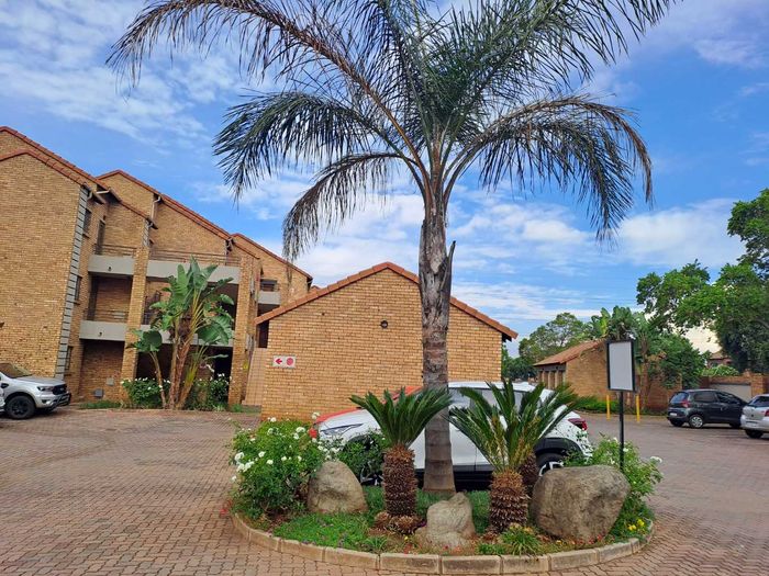 Property #2472777, Apartment Pending Sale in Eco Park
