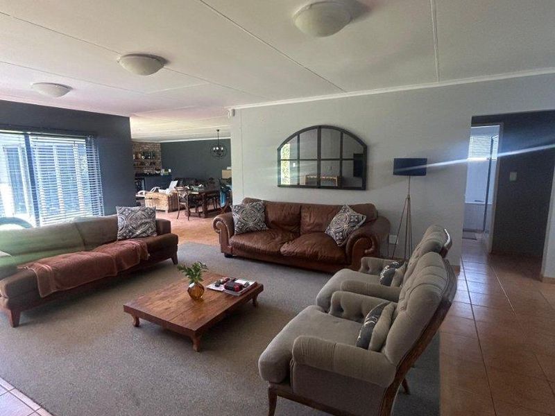 Modern Fairways Home for Sale – Walvis Bay - Photo 4