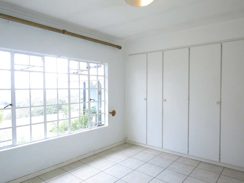 Charming two bedroom simplex in sought-after retirement village - Photo 5