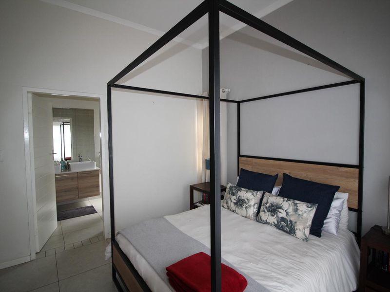 Modern, Spacious 3 Bedroom, 2 Bathroom In Security Estate - Photo 9