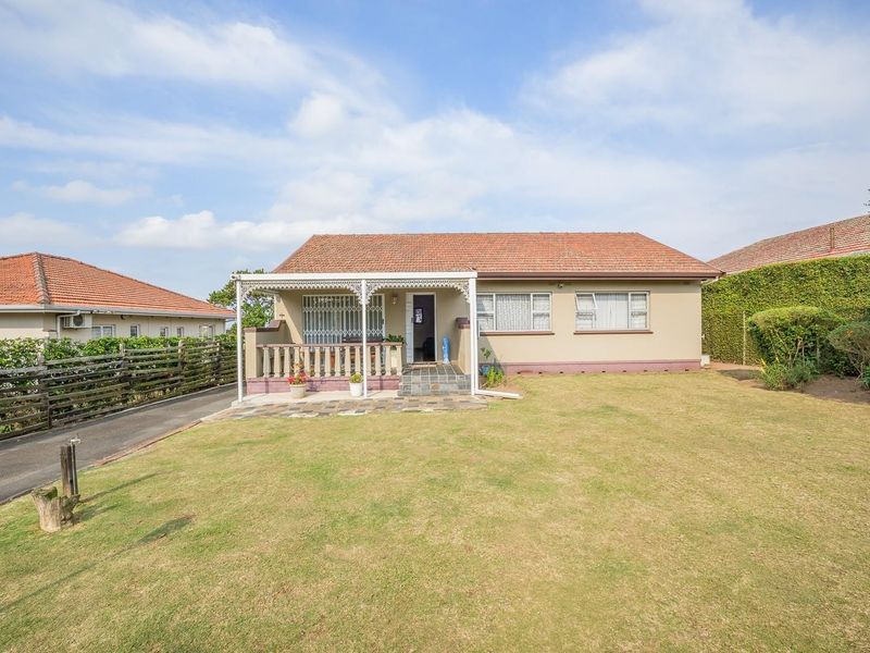 Property with income potential or suitable for multi-generational family. - Photo 2