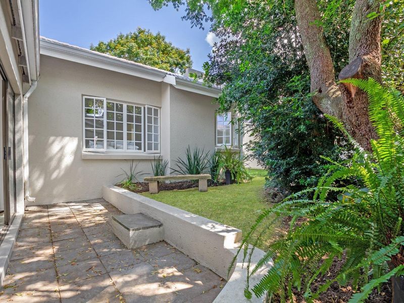 MODERN, STYLISH FAMILY HOME FOR SALE IN FOURWAYS GARDENS - Photo 7