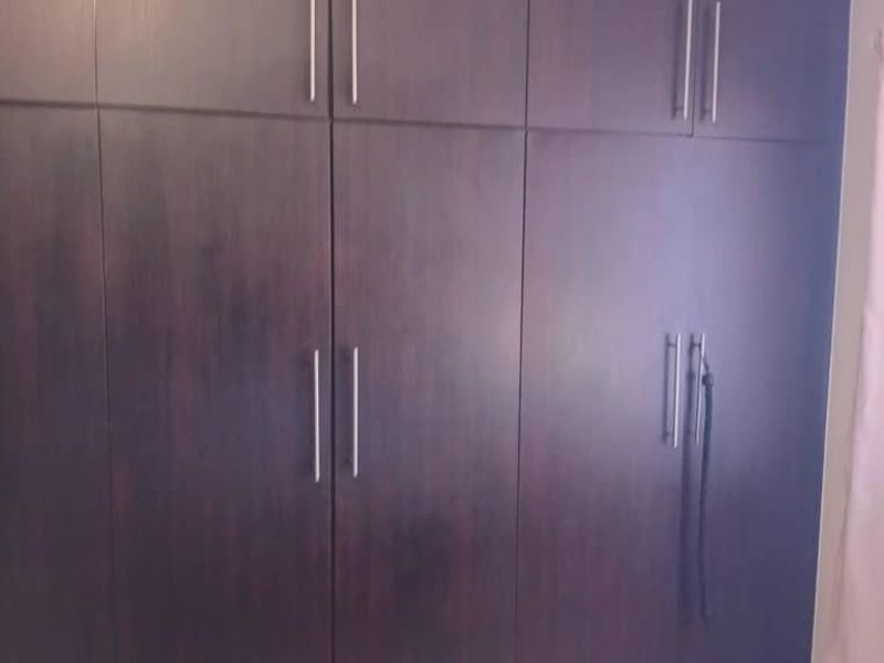 Family Home - Photo 7