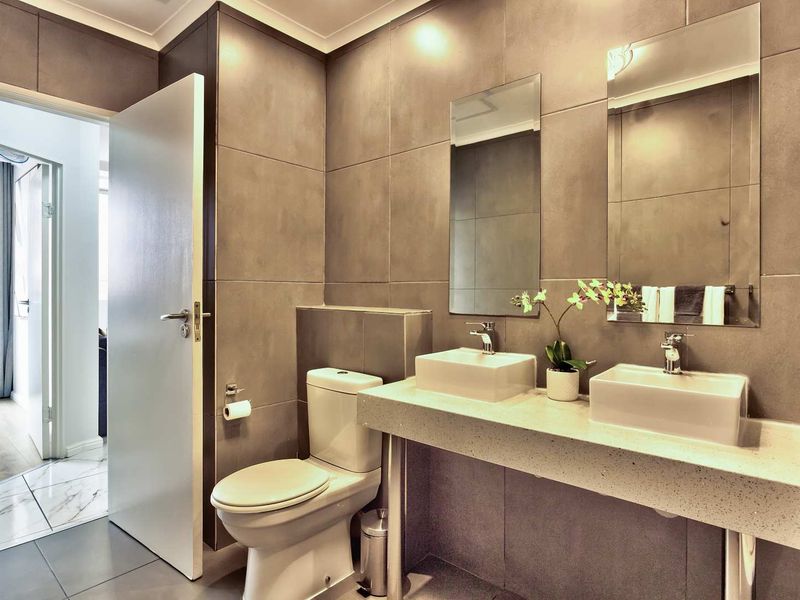 City Living at The Square – Cape Town CBD - Photo 8