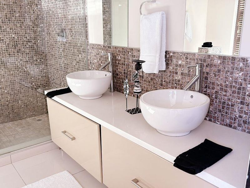 Townhouse with amazing views - Photo 3