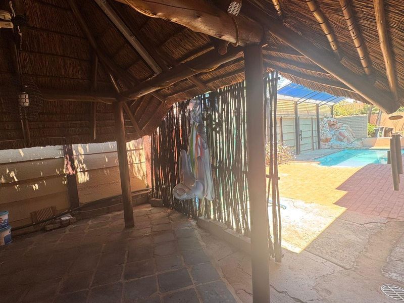 Family Home and great Investment in Beaconsfield - Photo 6