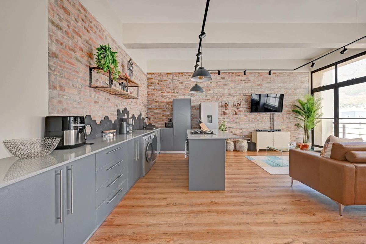 Spacious 86sqm Designer Turn key Airbnb investment - Photo 3