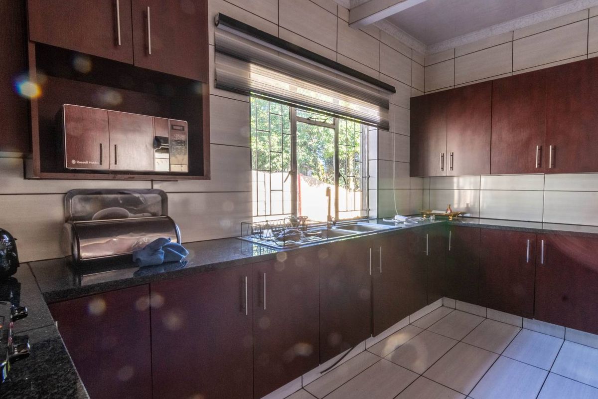 3 Bedroom House for sale in New Modder - Photo 3