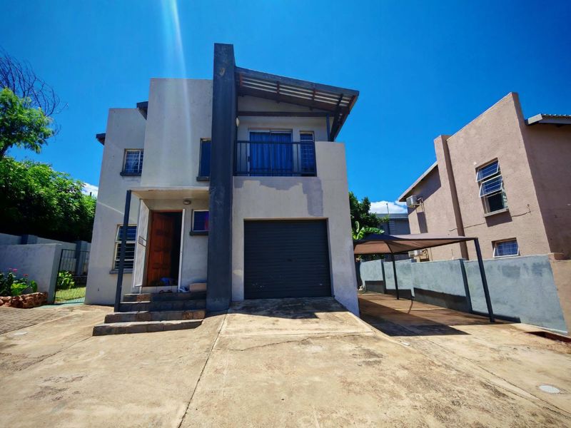 House to Rent - Photo 1