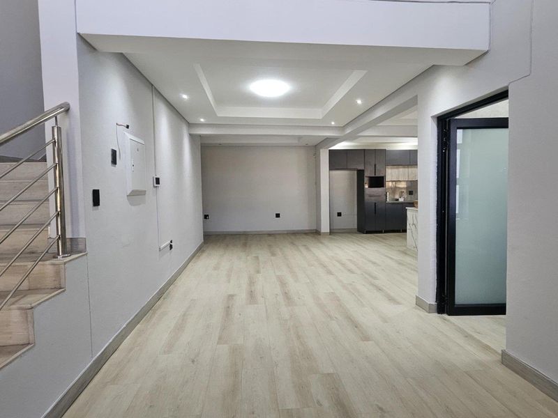 ✨ Modern Luxury Home | Auasblick, Windhoek ✨ - Photo 7