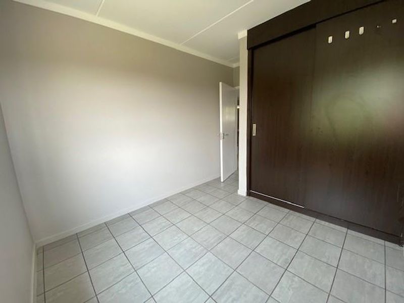 Secure, Stylish Living in The Paddocks – 2-Bed Opportunity - Photo 7
