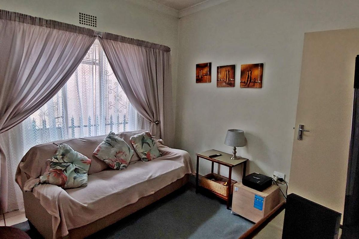 Family entertainer with large flat - Photo 5