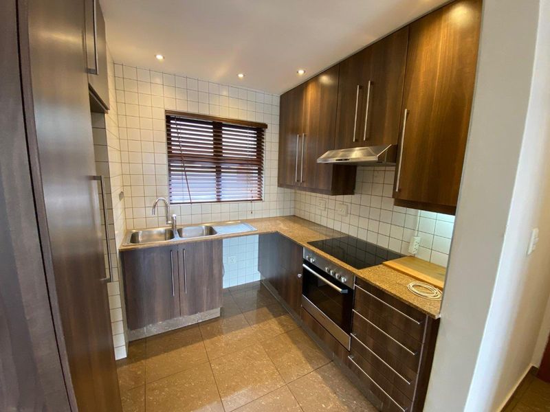 Two Bedroom Apartment For Rent - Photo 6