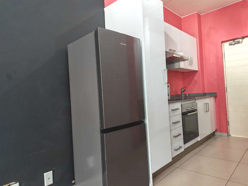 1 Bedroom Apartment for Sale in North RIding - Photo 6